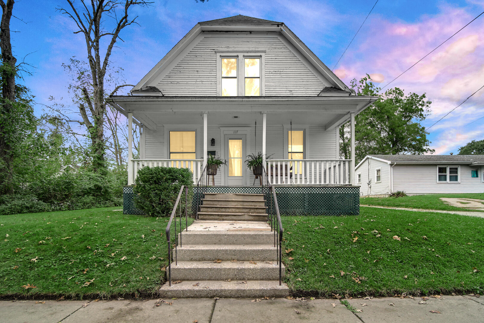 117 Burnham Street Property Photo 1