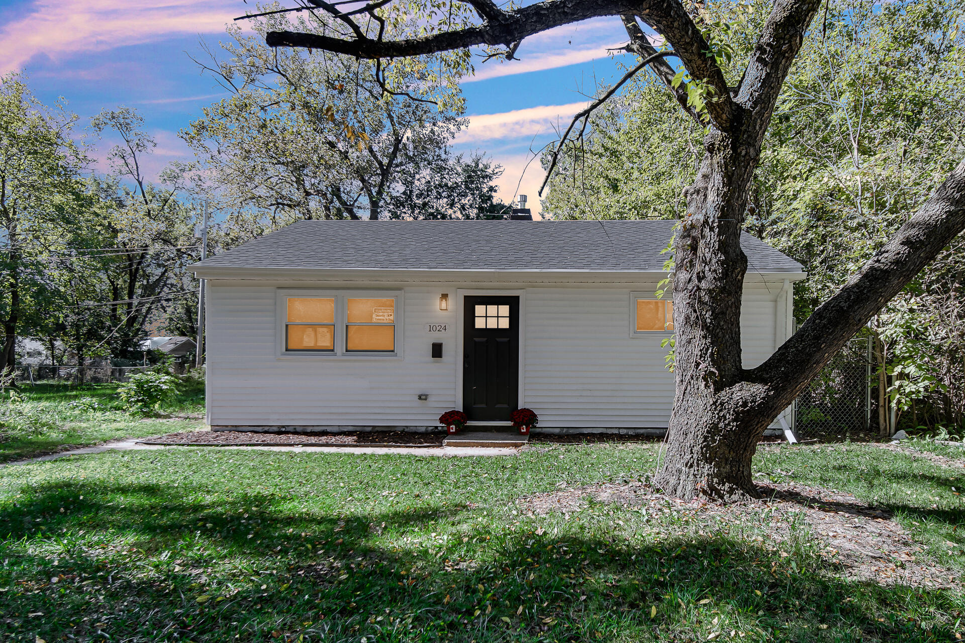 1024 Durbin Street Property Photo 1