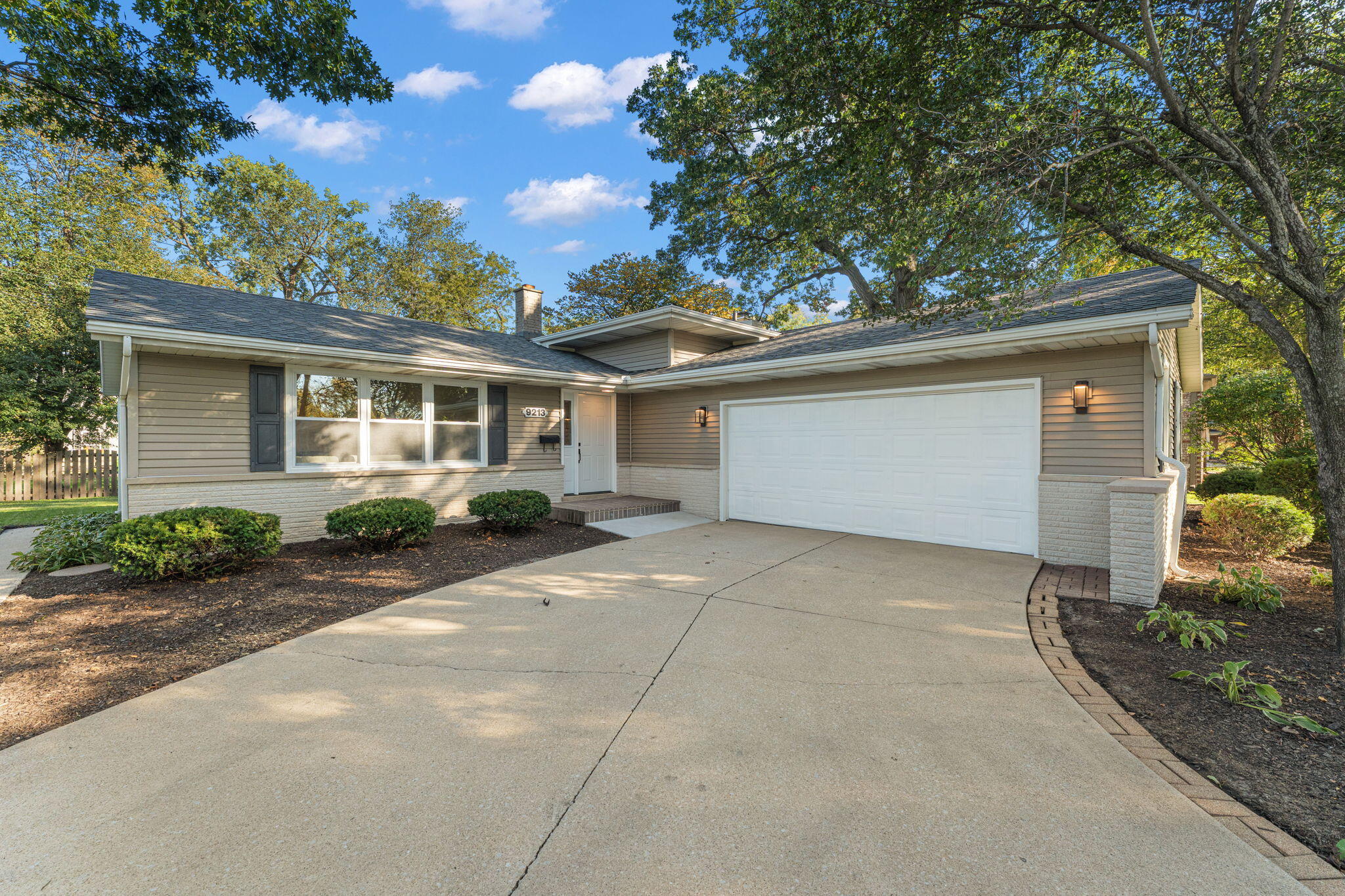 9213 Birch Drive Property Photo 1