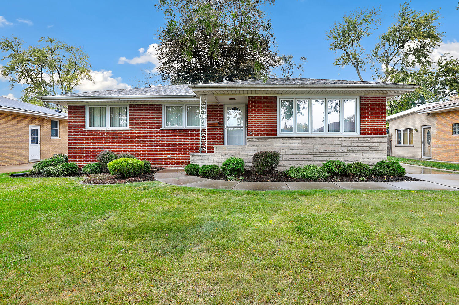 8112 Euclid Avenue Property Photo 1