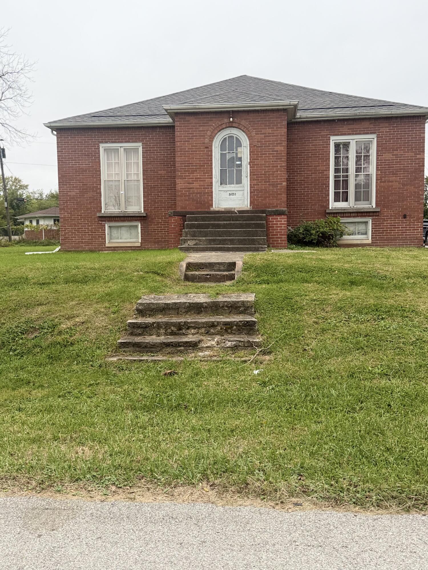 5628 Washington Street Property Photo 1