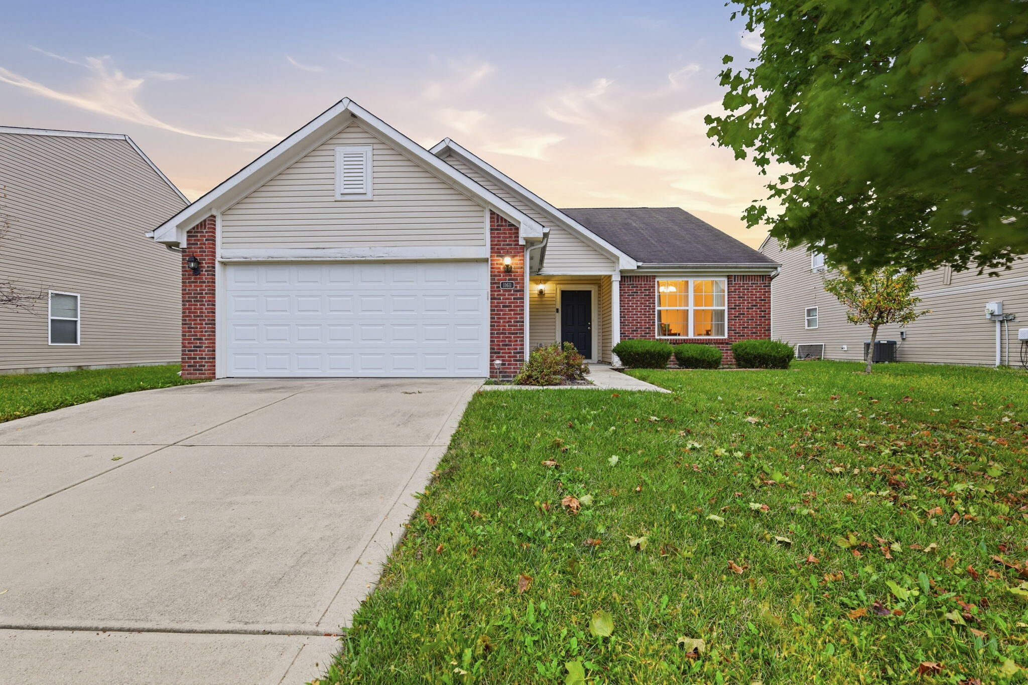 11611 Ross Common Drive Property Photo 1