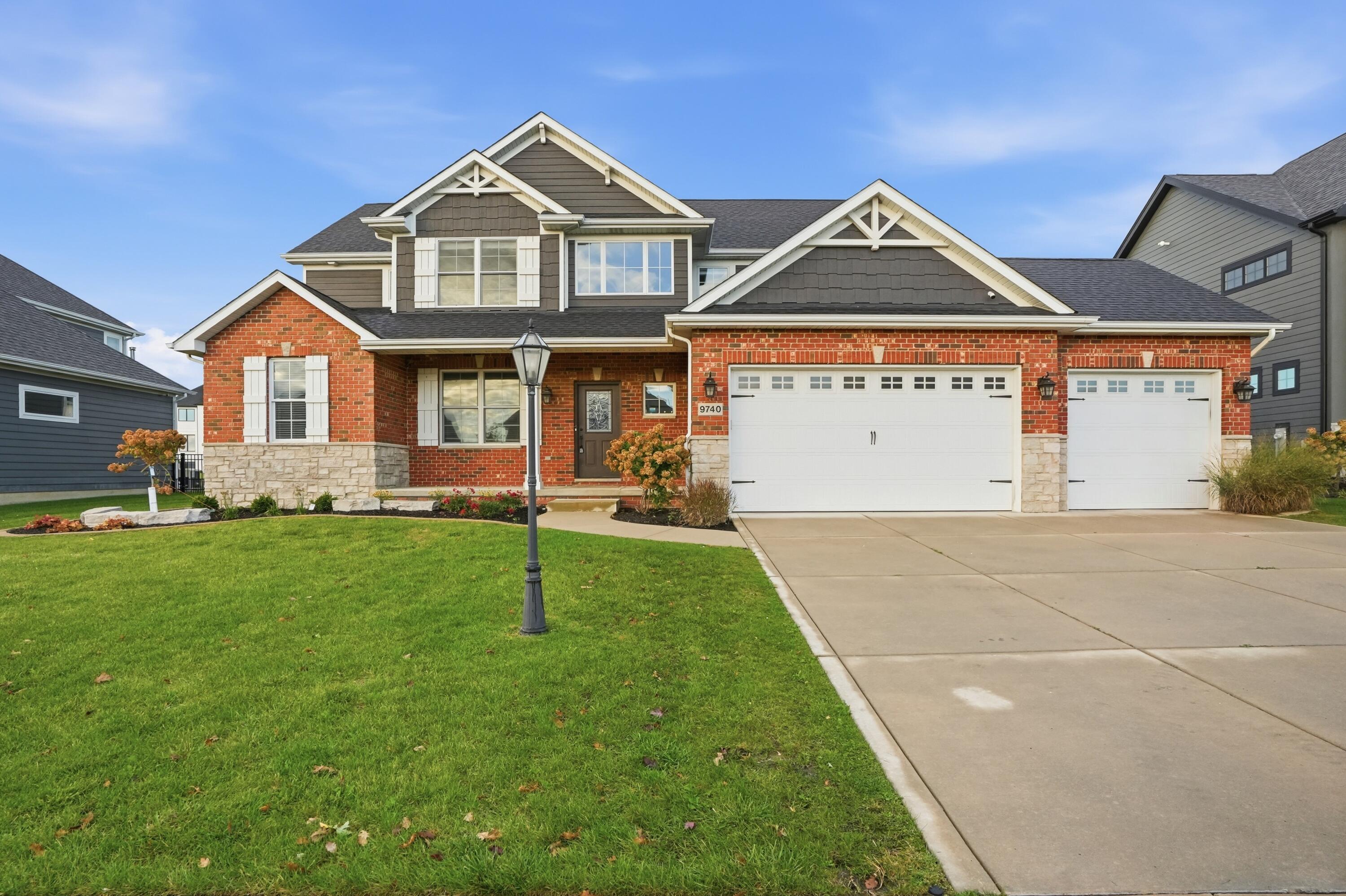 9740 Tall Grass Trail Property Photo 1
