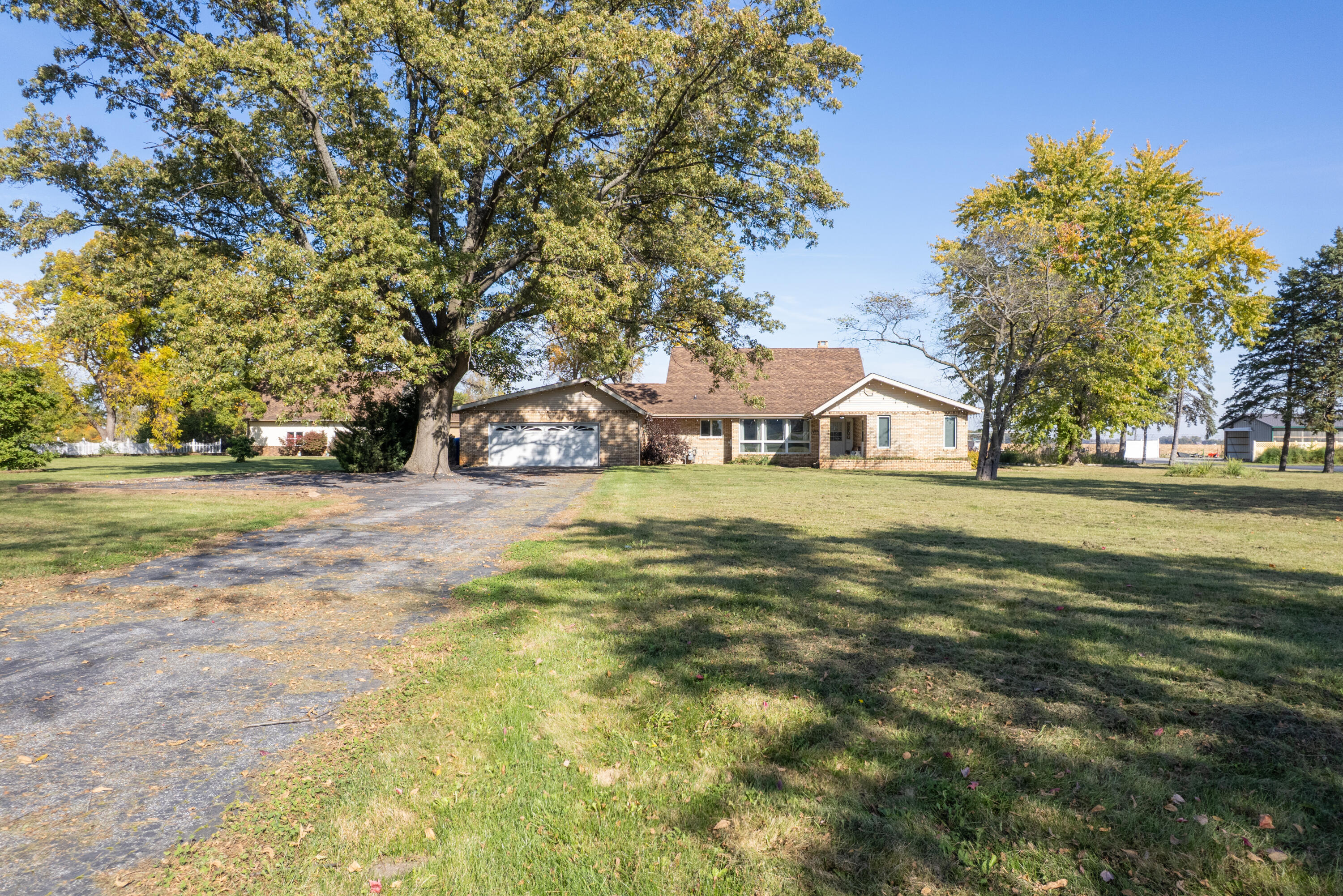 4611 W 1300 Property Photo 1
