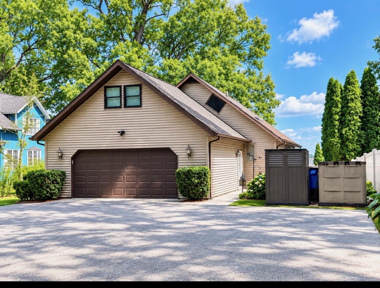 563 Waverly Road Property Photo 1
