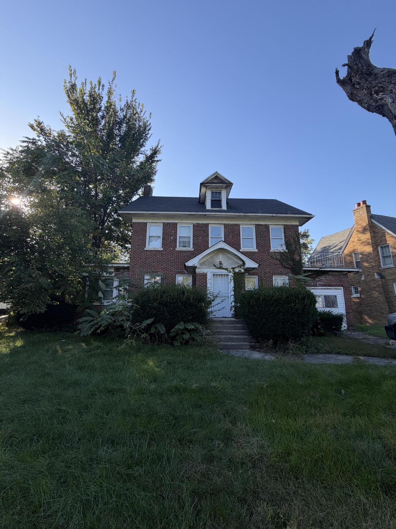 4572 Jefferson Place Property Photo 1