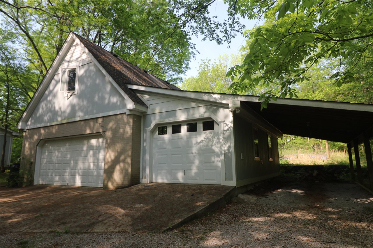 1079 Girkin Road Property Photo 5
