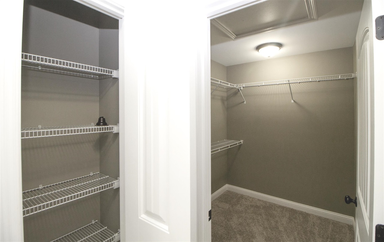 465 Meadowcrest Drive Property Photo 11