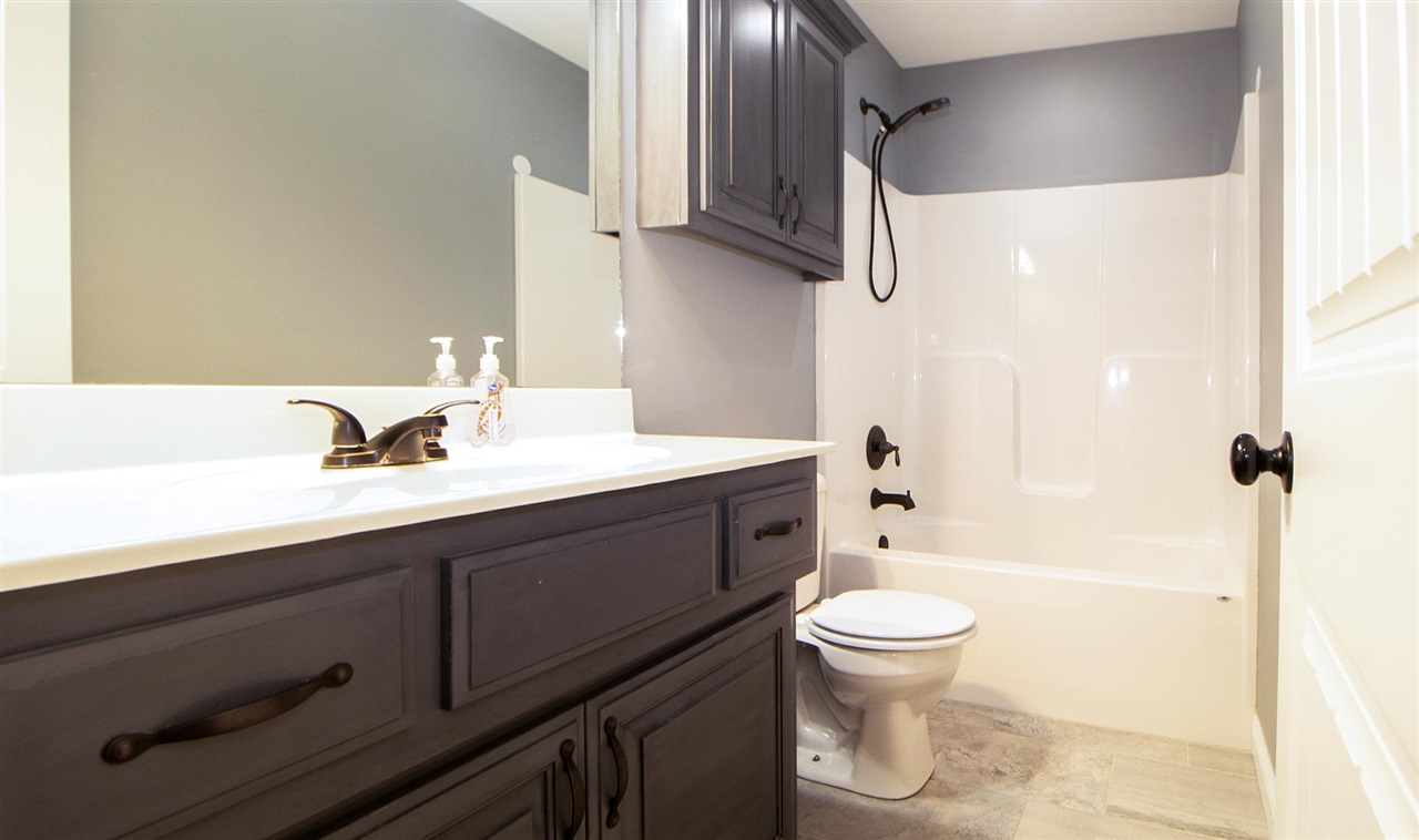 465 Meadowcrest Drive Property Photo 13