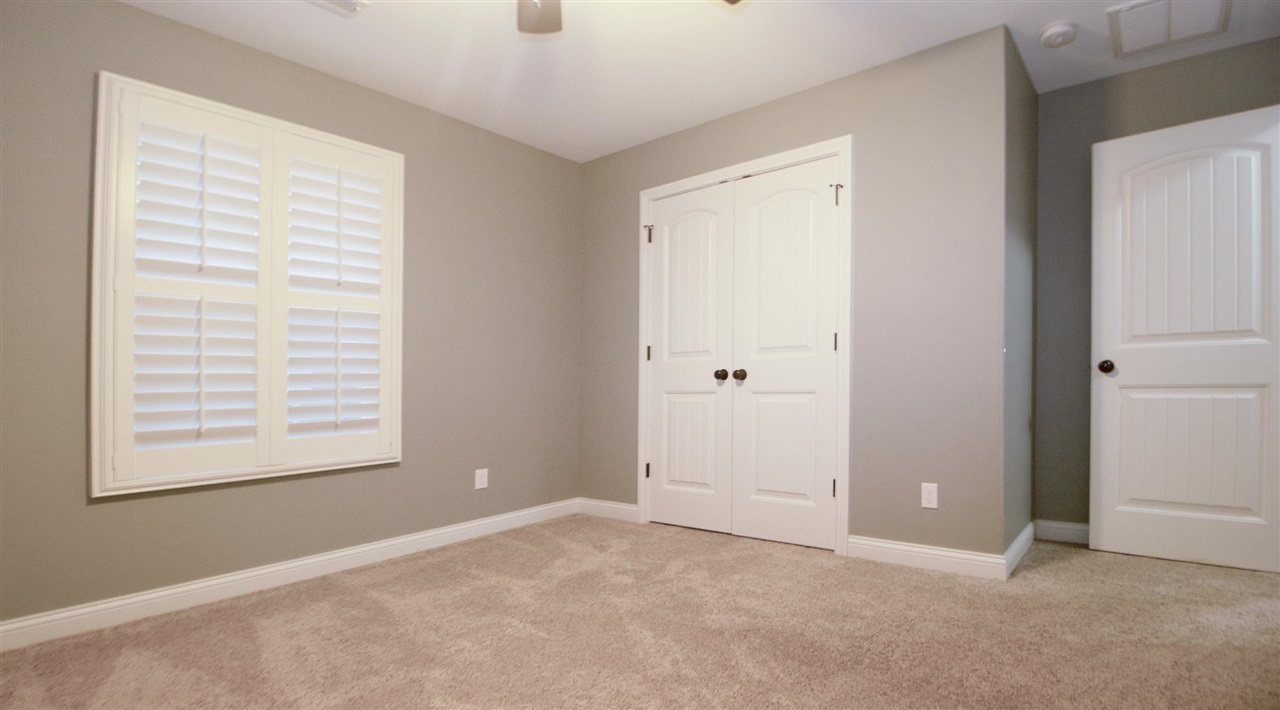 465 Meadowcrest Drive Property Photo 15