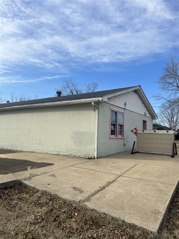 11242 S Highway 431 Property Photo 29