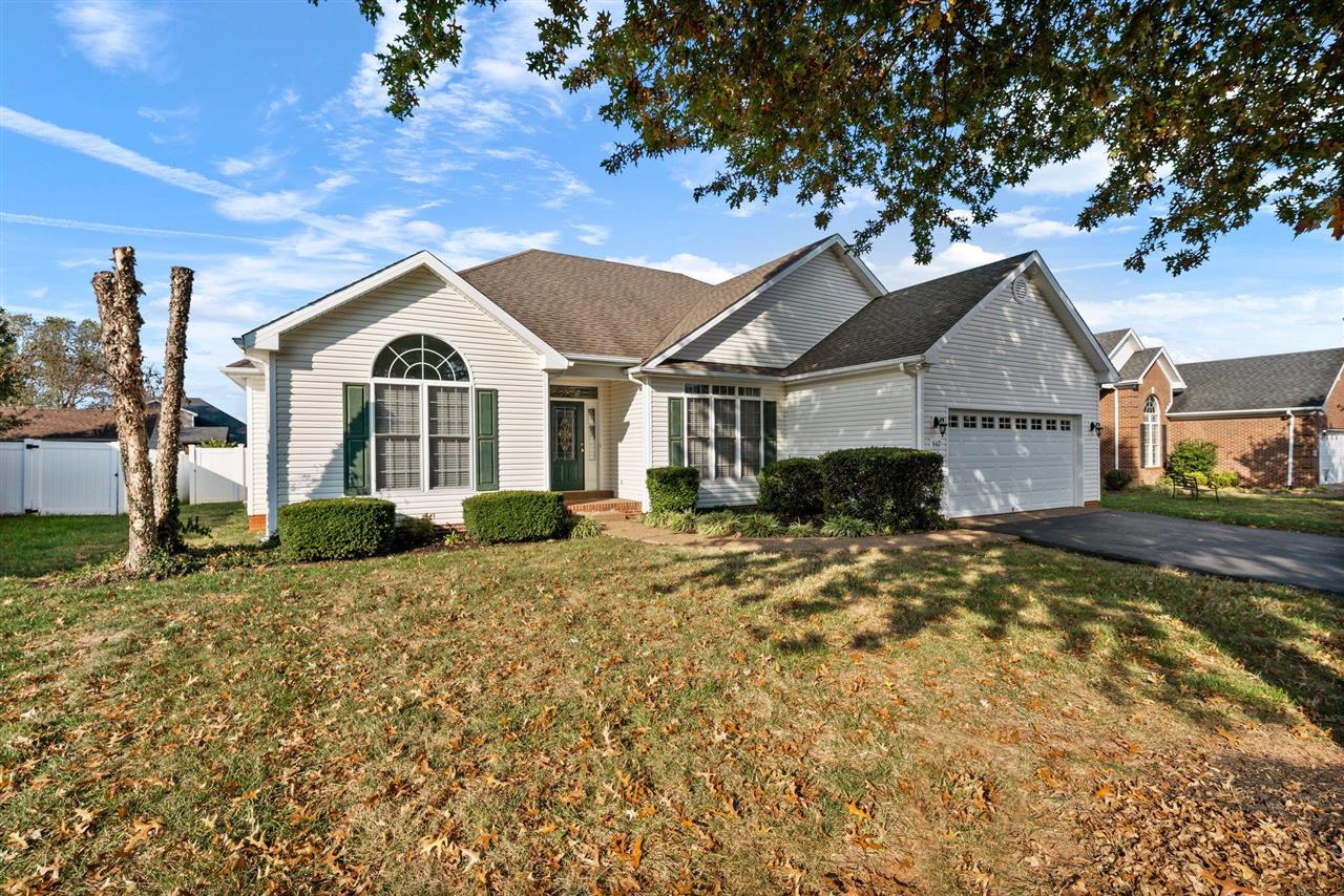 662 Muirfield Circle Property Photo 2