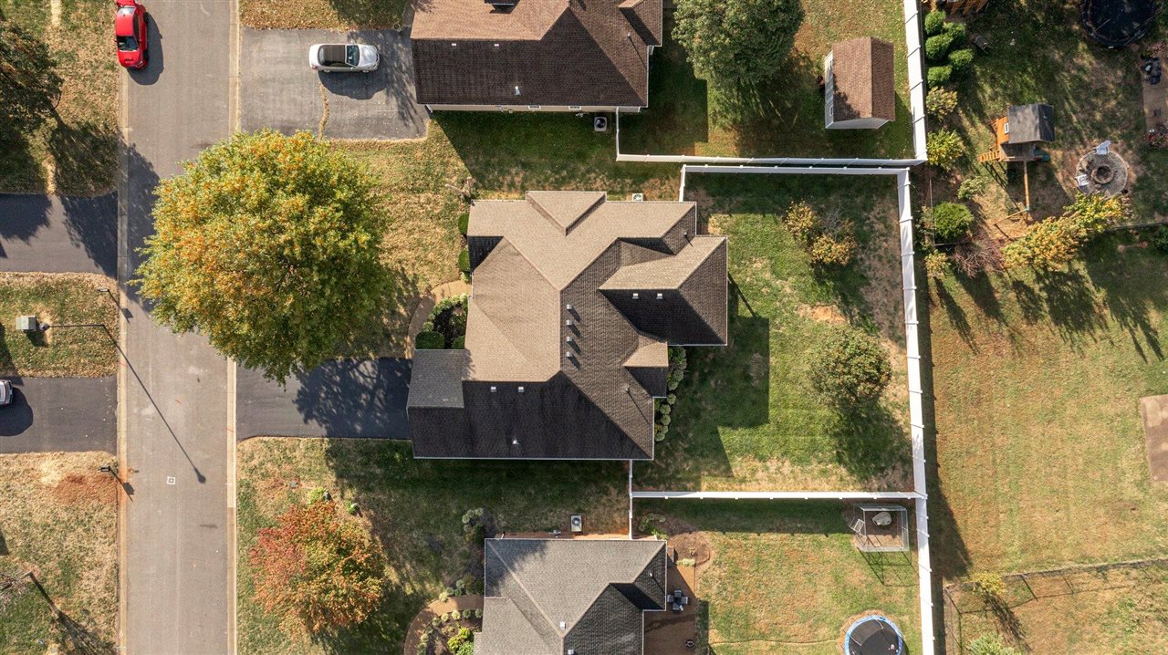 662 Muirfield Circle Property Photo 8
