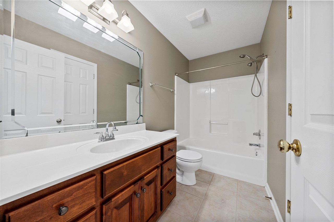 662 Muirfield Circle Property Photo 33