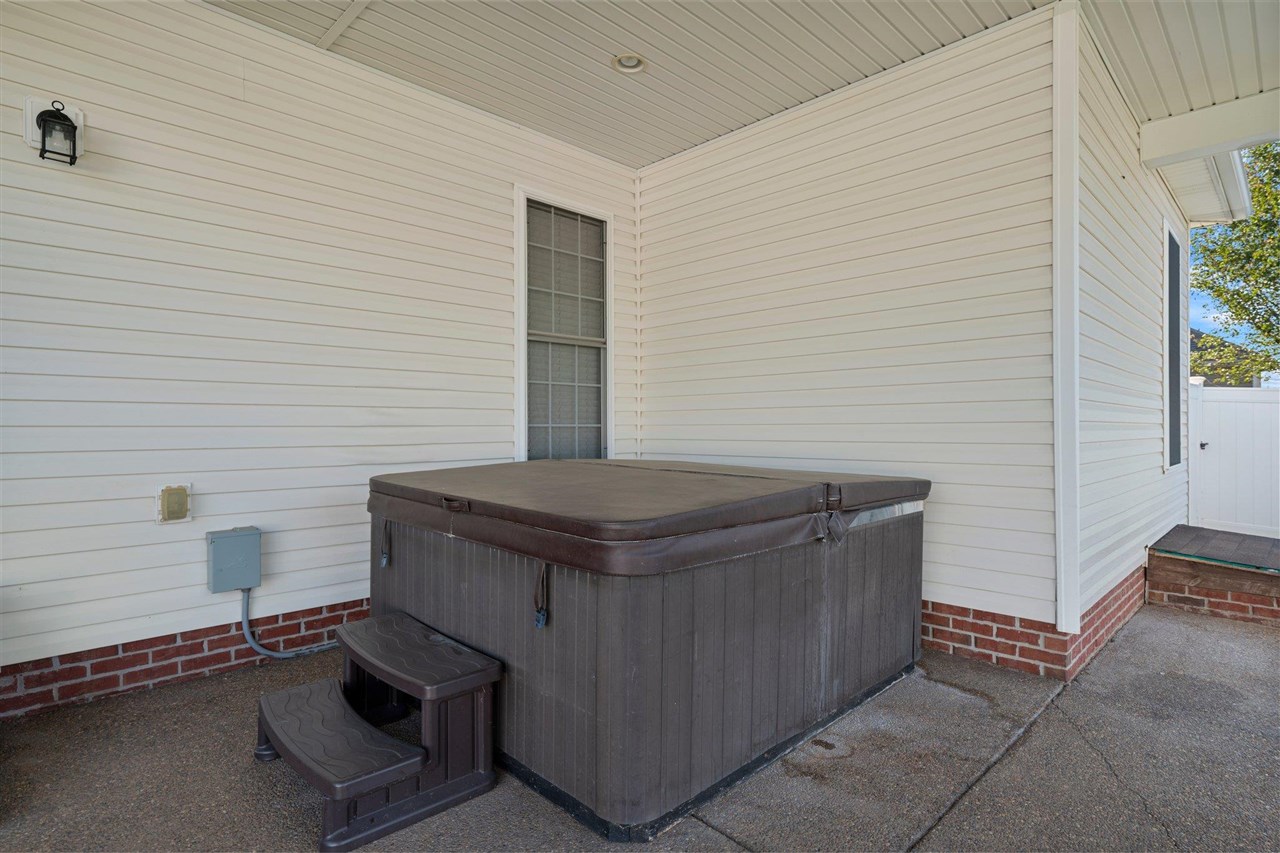 662 Muirfield Circle Property Photo 35