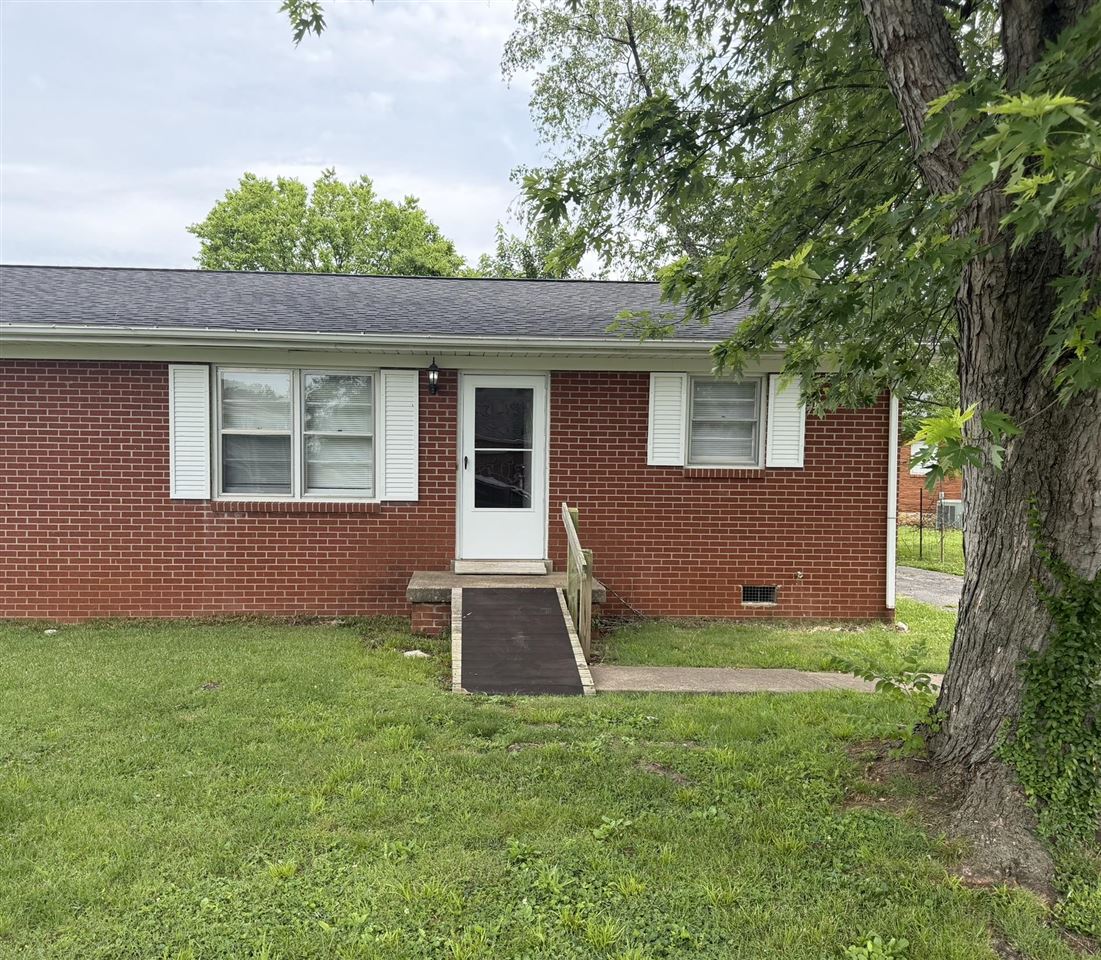1456 Longview Drive Property Photo 2