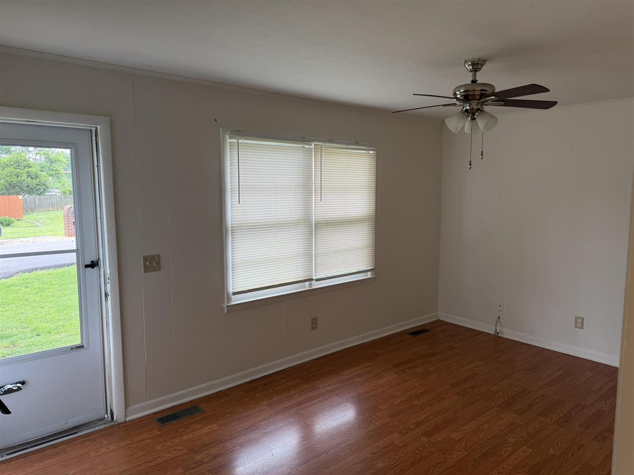 1456 Longview Drive Property Photo 3