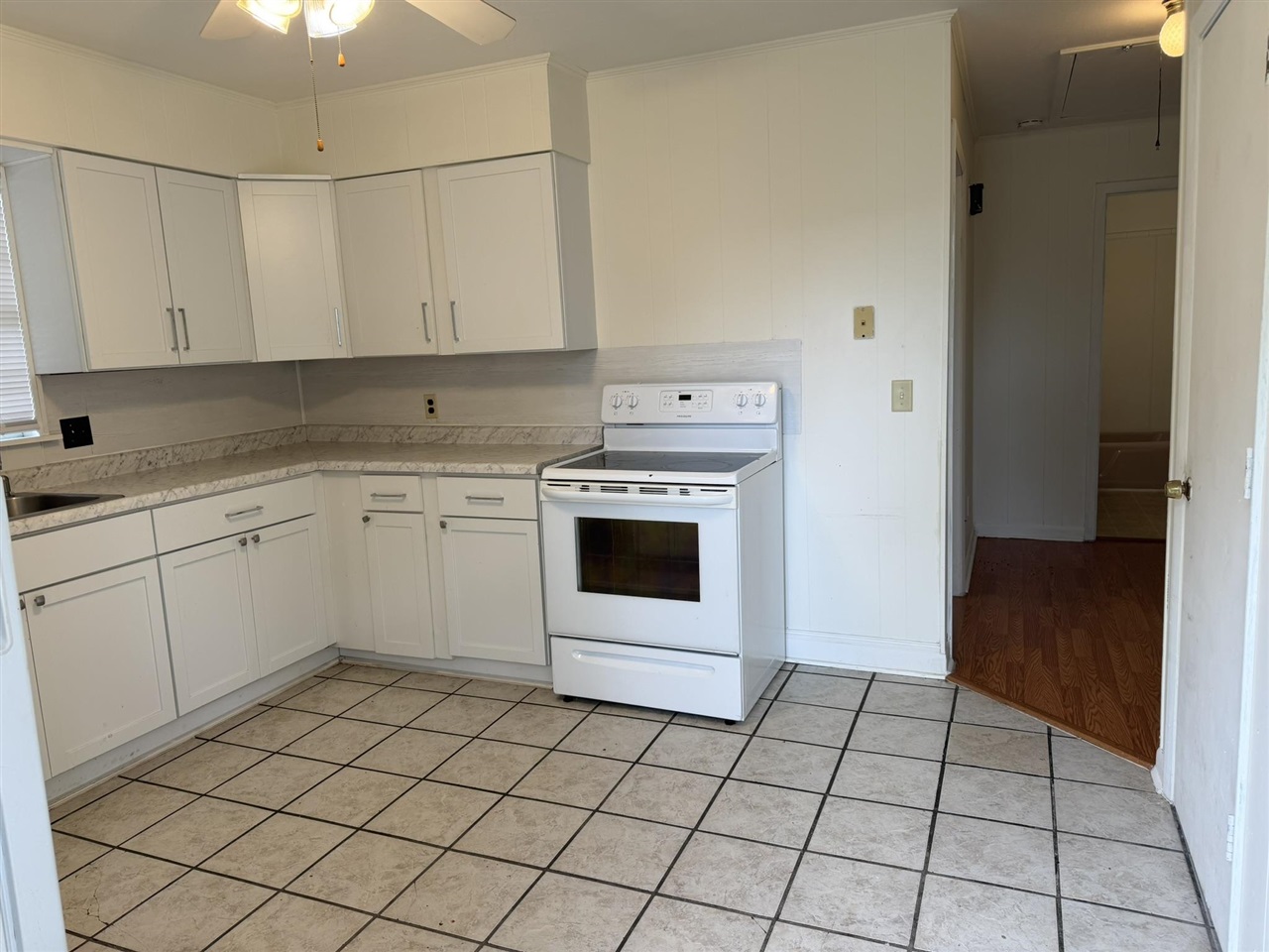 1456 Longview Drive Property Photo 5