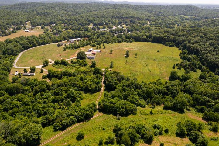 501 Apple Valley Way Property Photo 4
