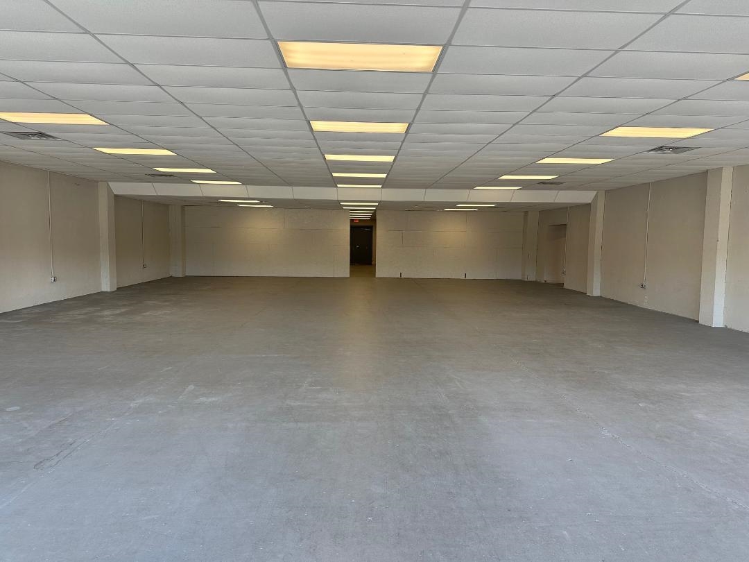 530 Us 31 W Bypass Property Photo 6