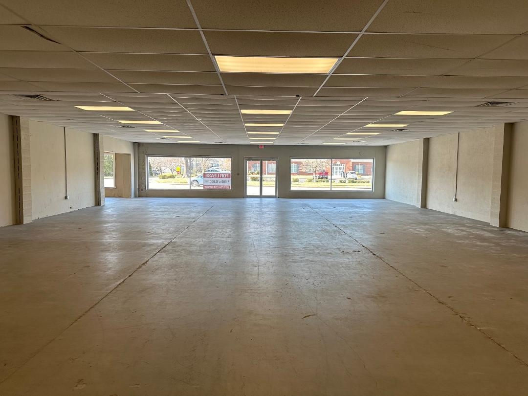 530 Us 31 W Bypass Property Photo 8