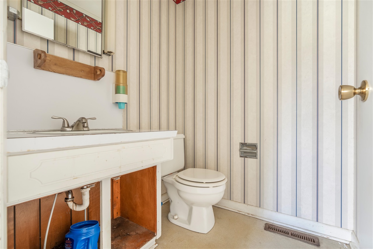 248 E 5th Street Property Photo 18