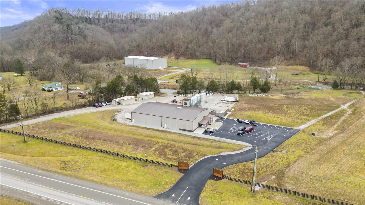 6490 Albany Road Property Photo 6