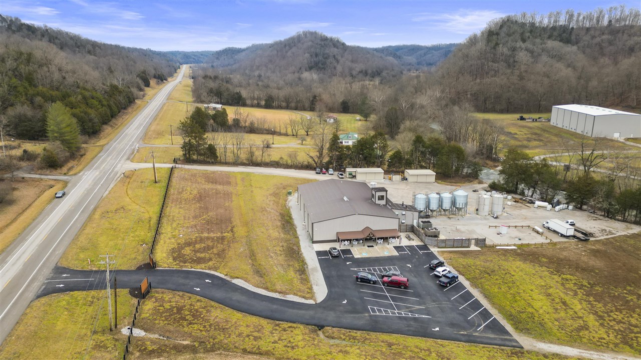 6490 Albany Road Property Photo 7