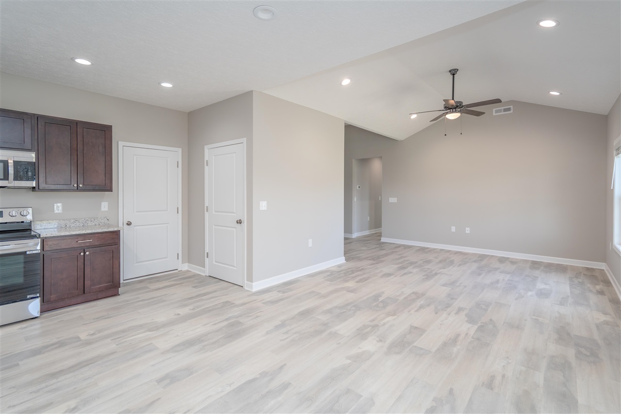 2682 Cedrus Avenue Property Photo 9