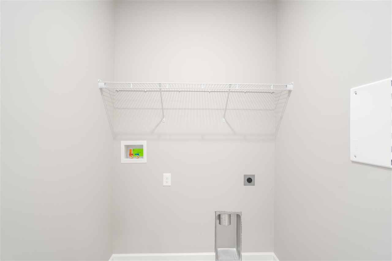 2682 Cedrus Avenue Property Photo 20