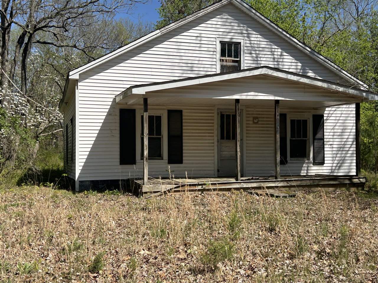 1138 Walkers Chapel Road Property Photo 1