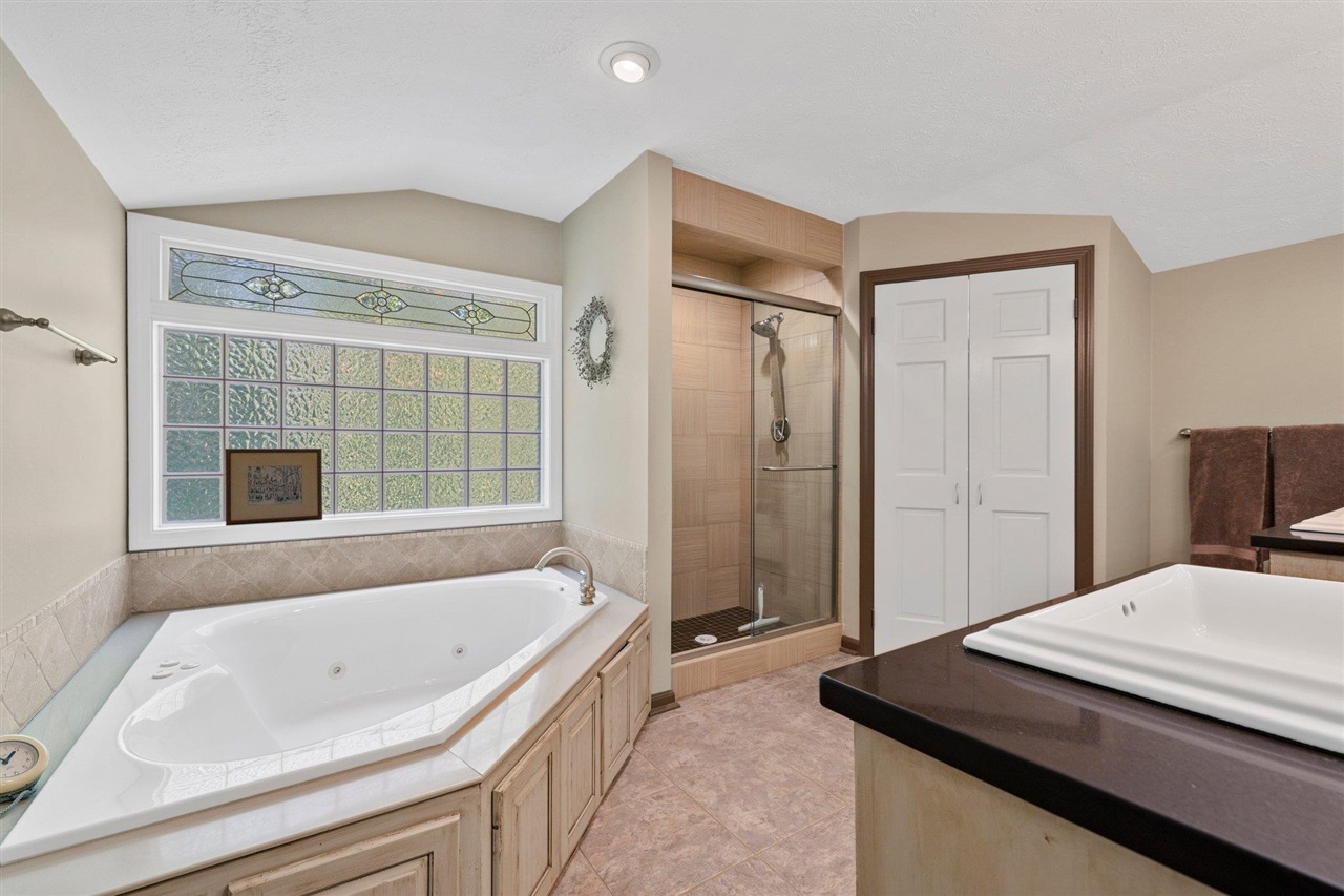 2037 Middle Bridge Road Property Photo 42