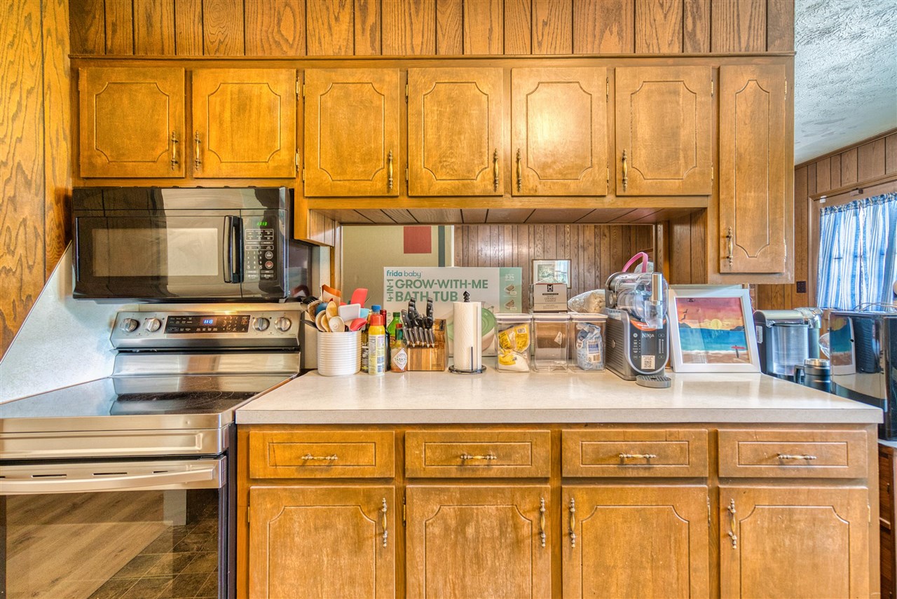 260 Walters Avenue Property Photo 8