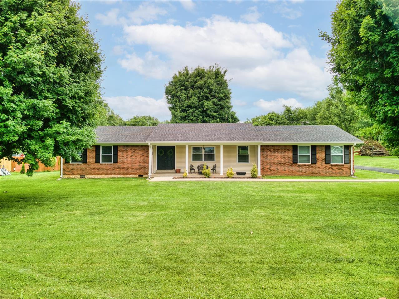 260 Walters Avenue Property Photo 40