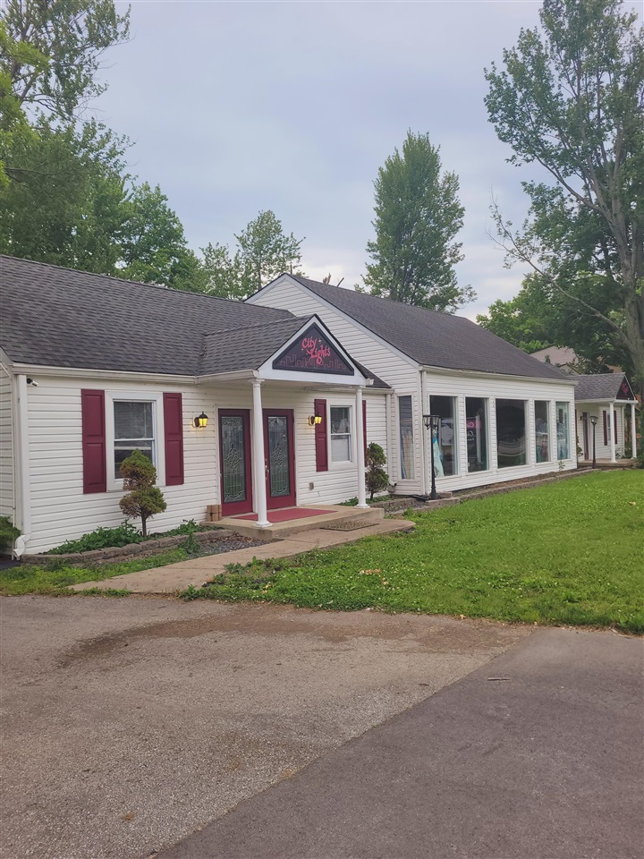 8107 Blue Lick Road Property Photo 1