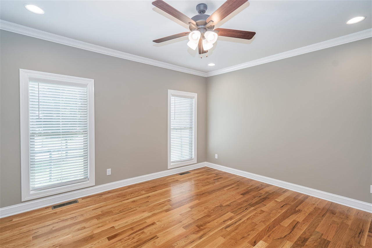 1620 Fords Farm Avenue Property Photo 12