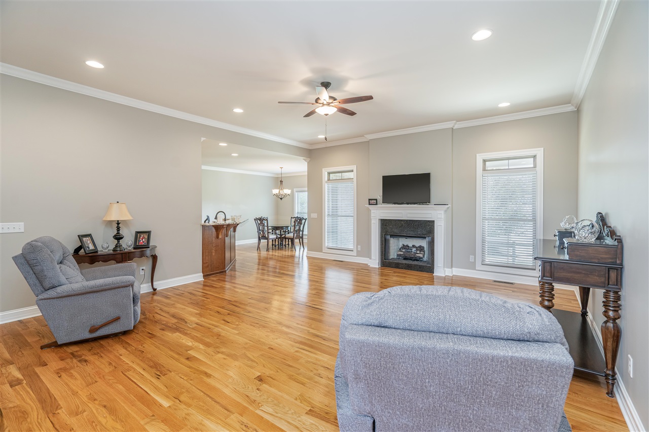 1620 Fords Farm Avenue Property Photo 14