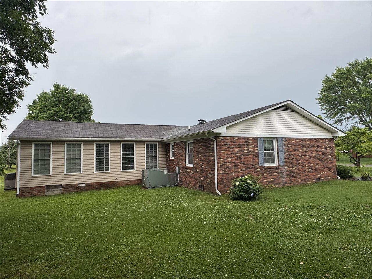151 Southwest Drive Property Photo 3