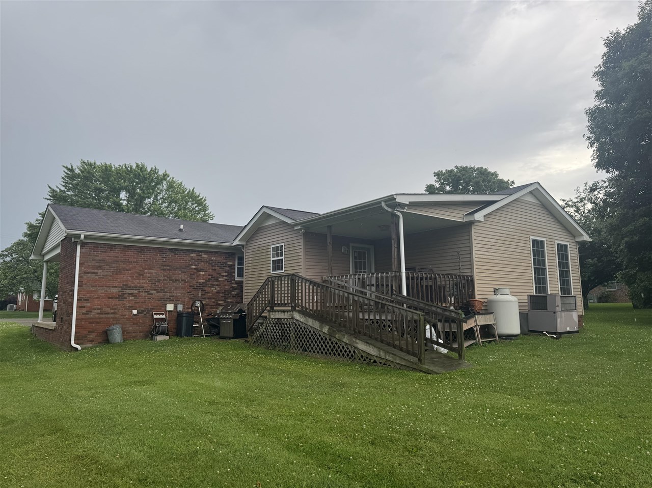 151 Southwest Drive Property Photo 4