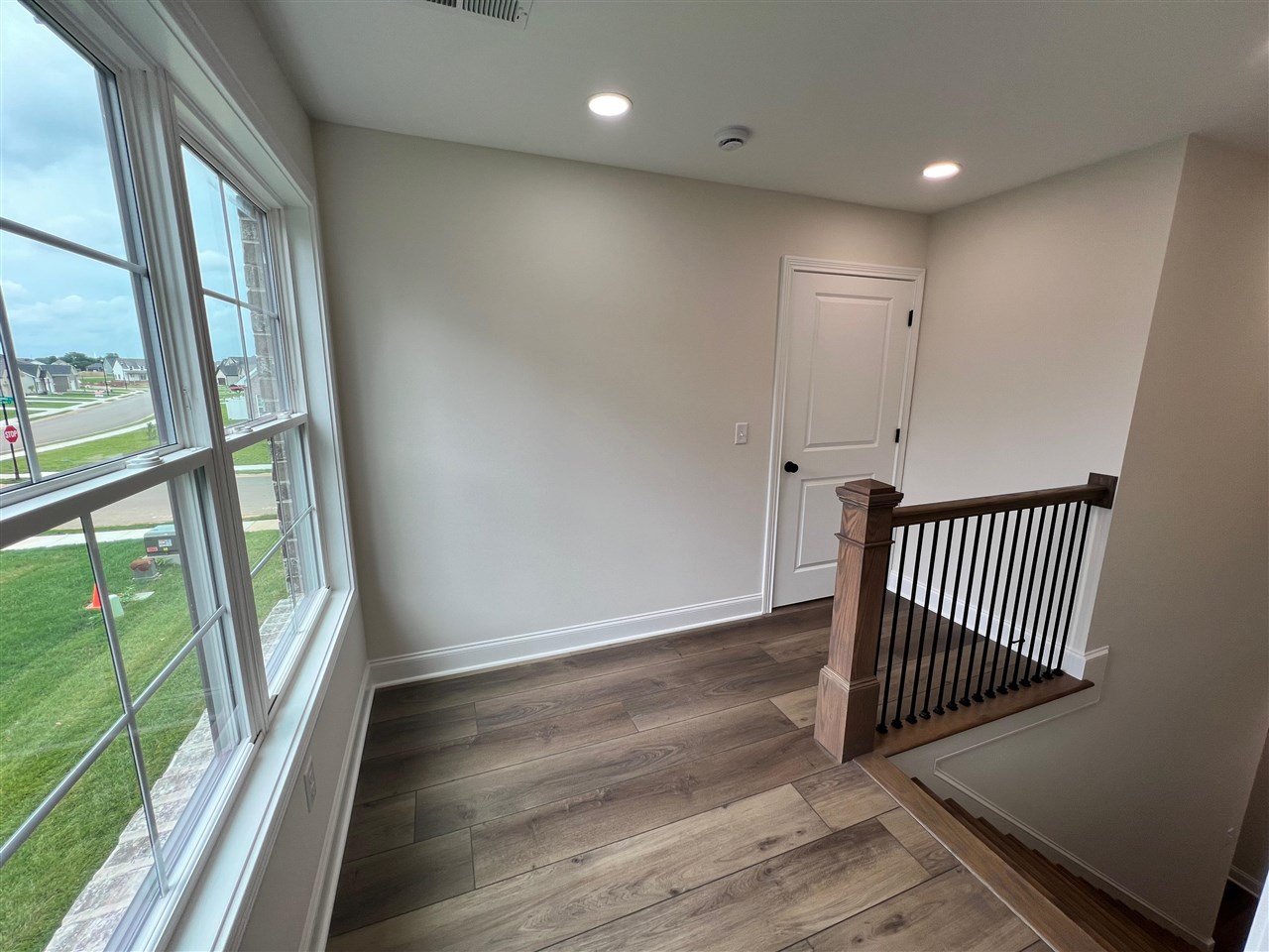 2206 Annapolis Court Property Photo 10