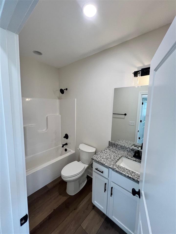 2206 Annapolis Court Property Photo 23