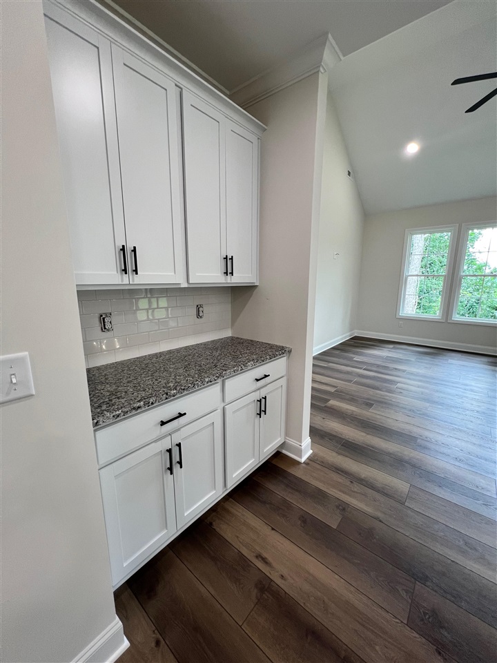 2206 Annapolis Court Property Photo 26