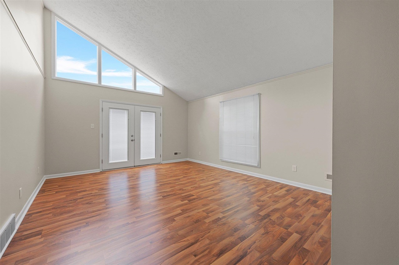 221 Dorchester Drive Property Photo 11