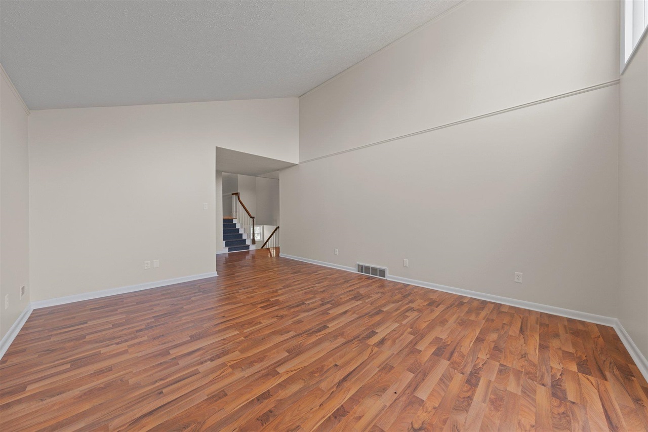 221 Dorchester Drive Property Photo 12