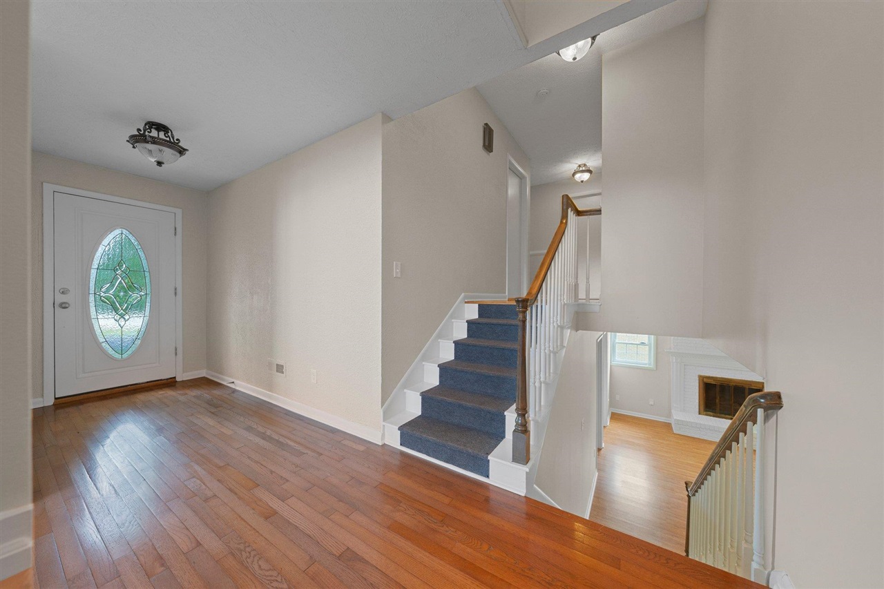 221 Dorchester Drive Property Photo 13