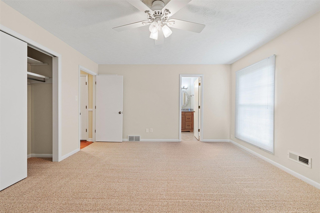 221 Dorchester Drive Property Photo 15