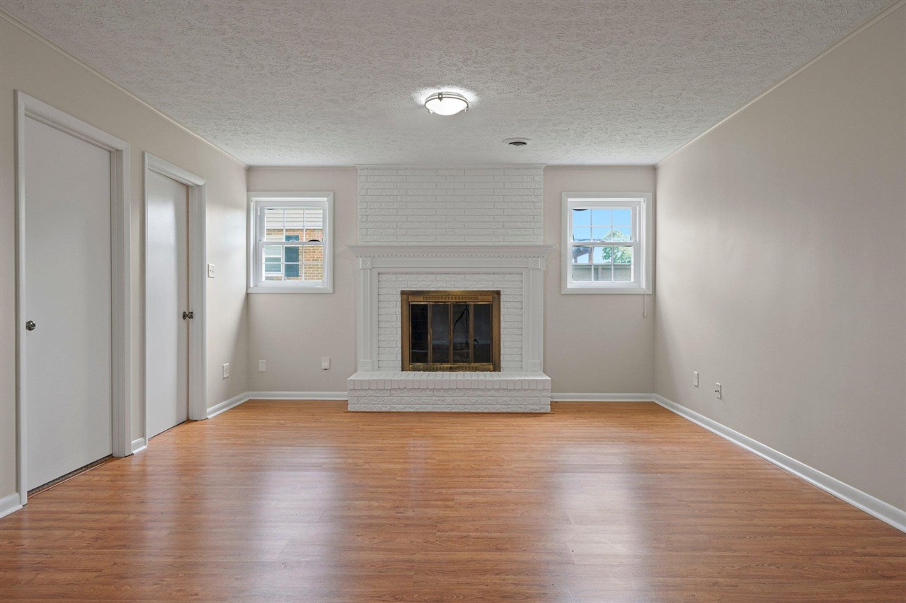 221 Dorchester Drive Property Photo 22