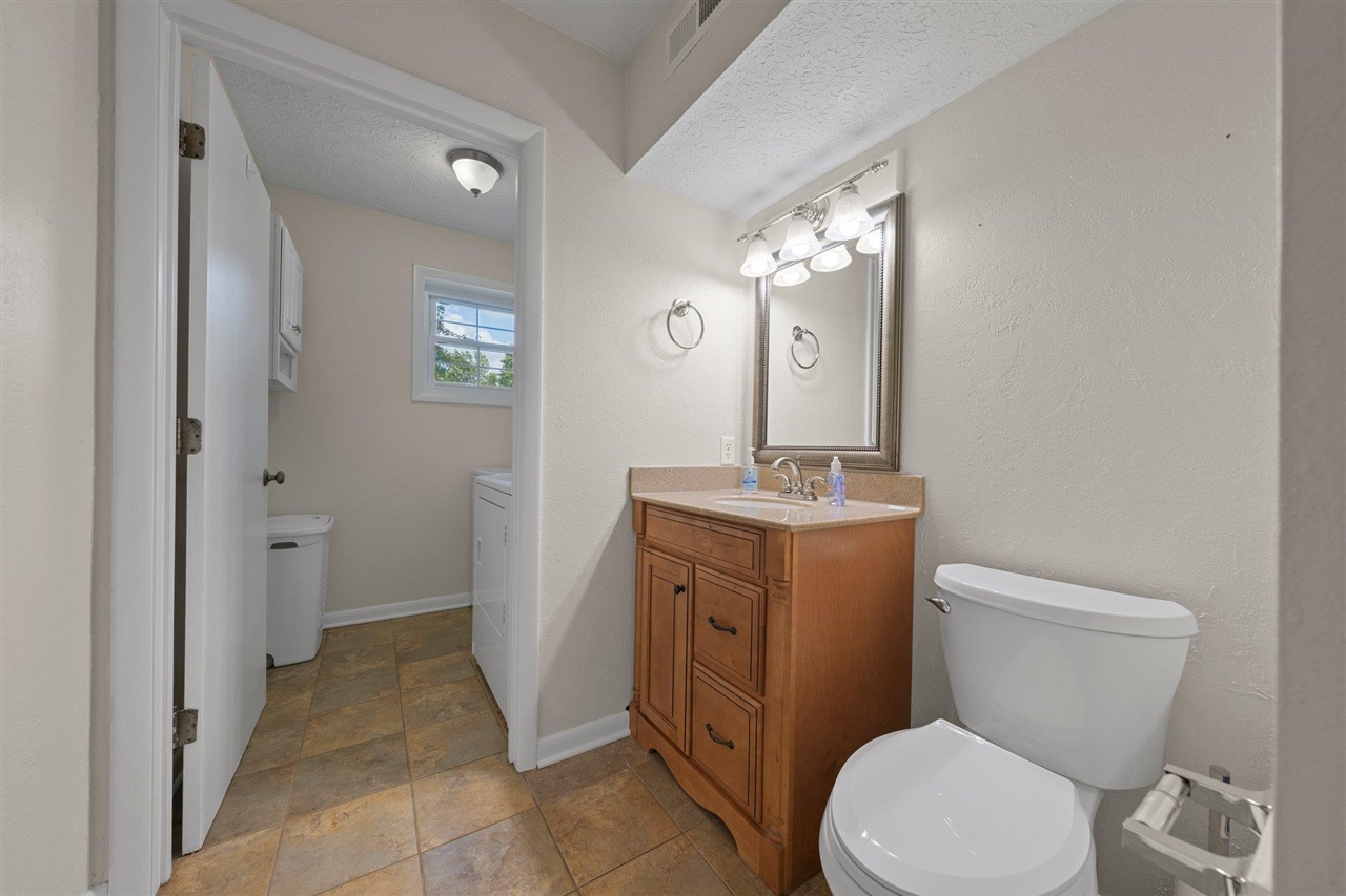 221 Dorchester Drive Property Photo 26