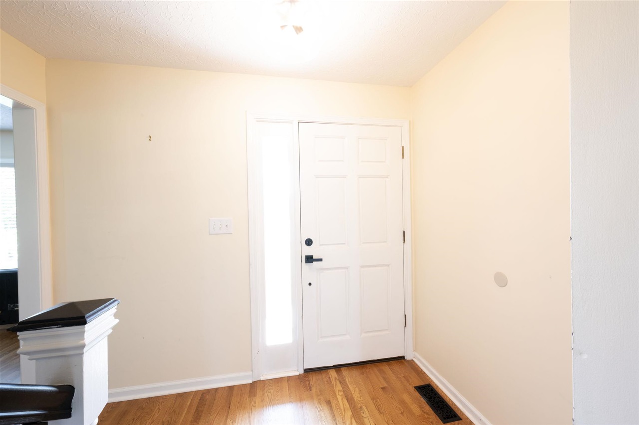 2908 Carriage Hill Drive Property Photo 5