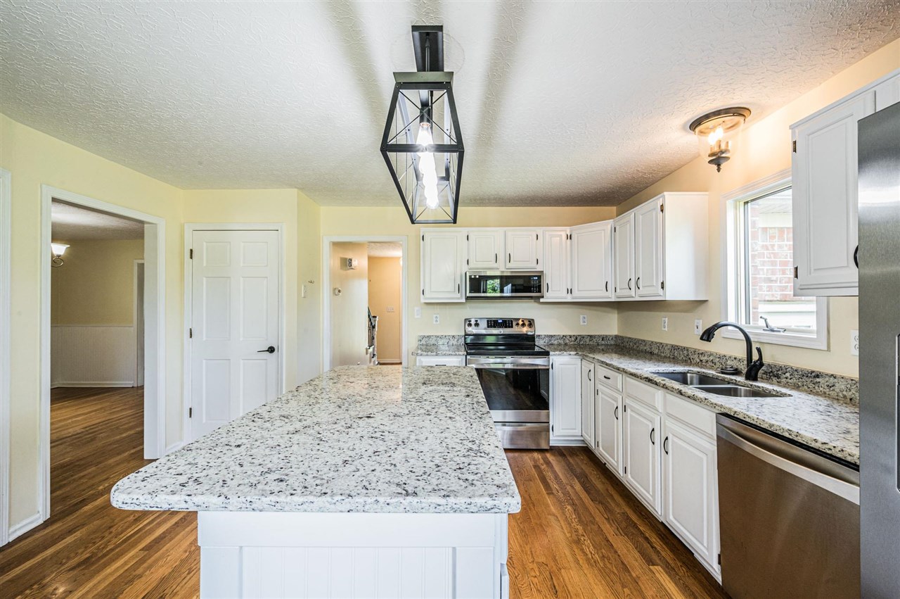 2908 Carriage Hill Drive Property Photo 12